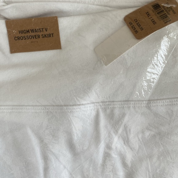 PINK VICTORIA’S SECRET WHITE COTTON V CROSSOVER SKORT - Picture 5 of 5